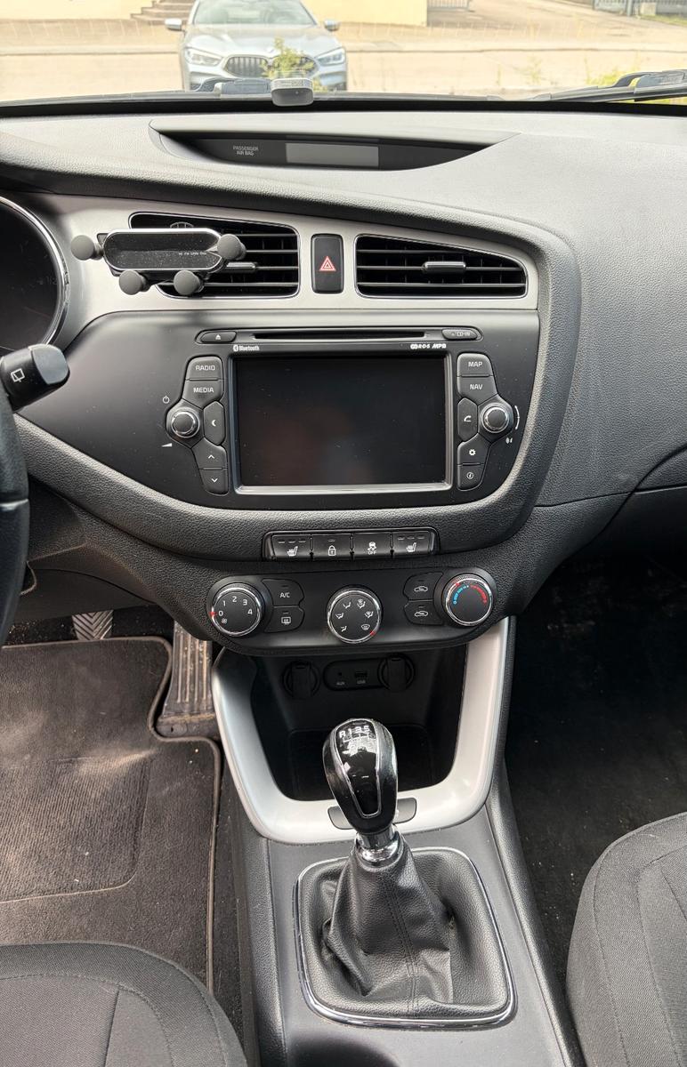 Kia ProCeed 1.6 GDI - Vision
