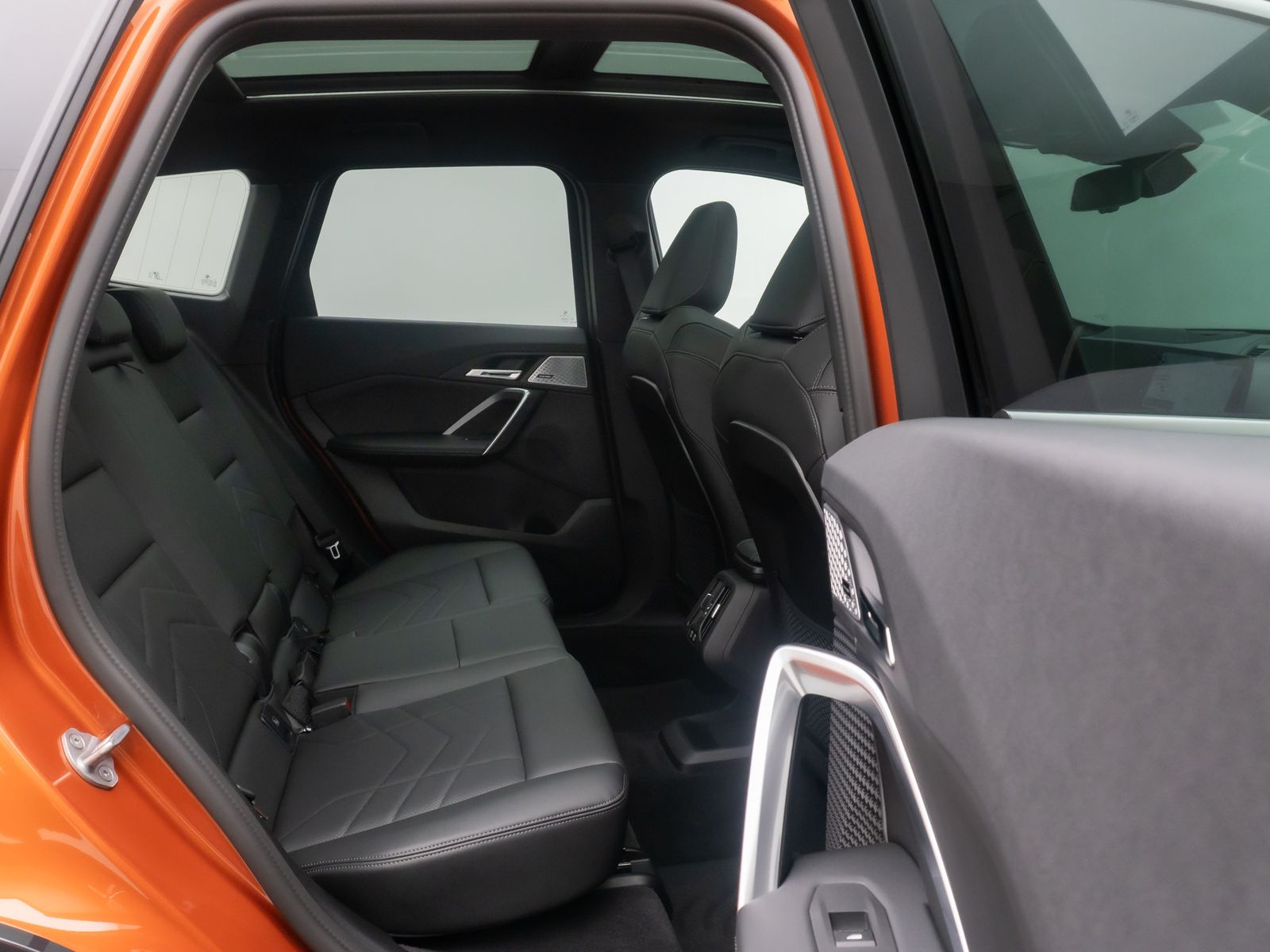 Fahrzeugabbildung BMW X1 xD23d xLine Panoram 360&deg;HUD AHK H/K DAB Voll