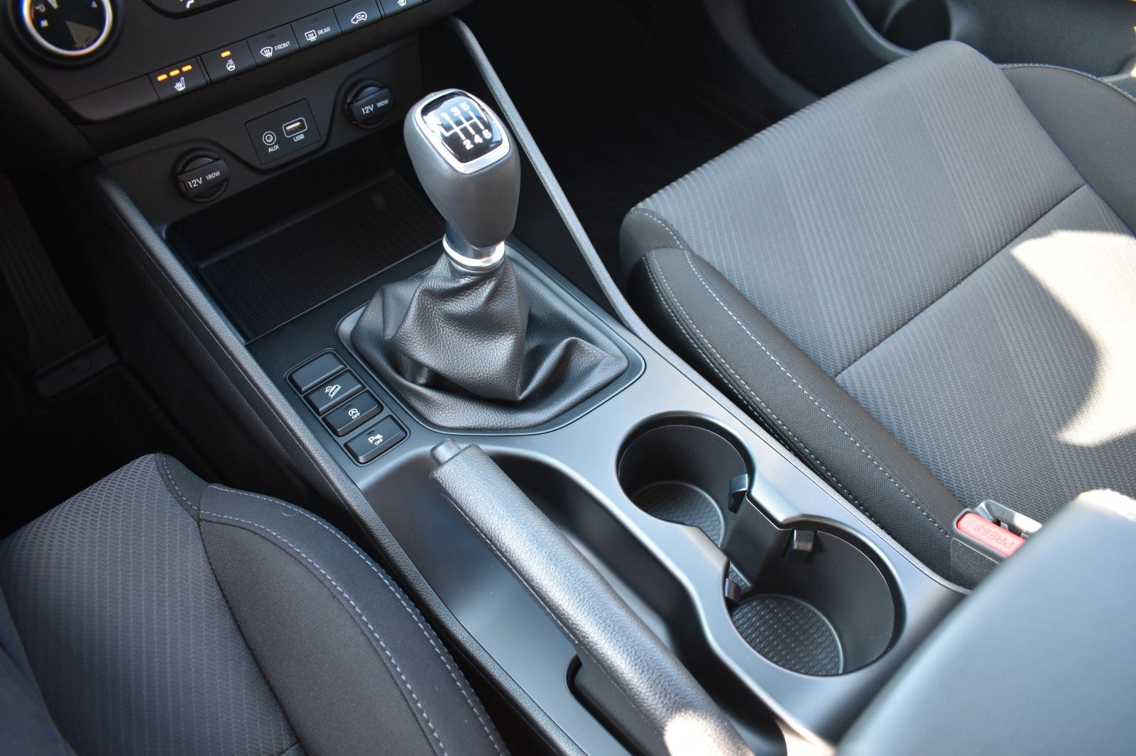 Fahrzeugabbildung Hyundai Tucson Pure 2WD