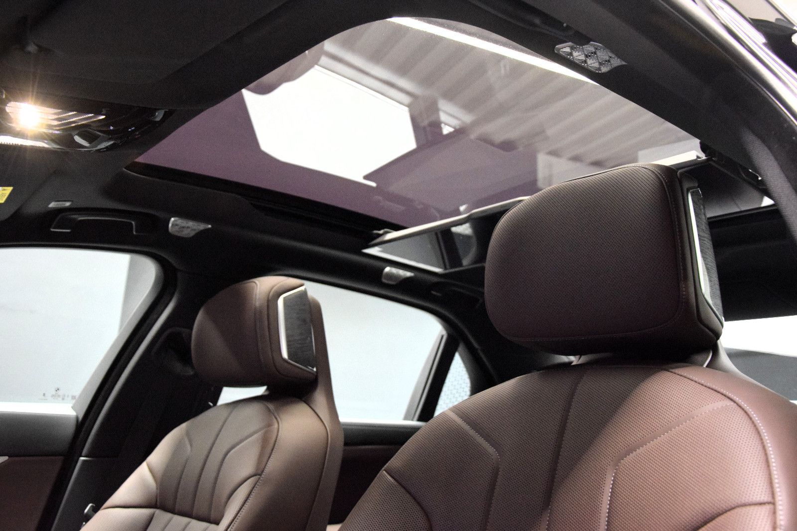 Fahrzeugabbildung BMW 740 d xDrive Kristall Panorama TV Bowers & Wilki
