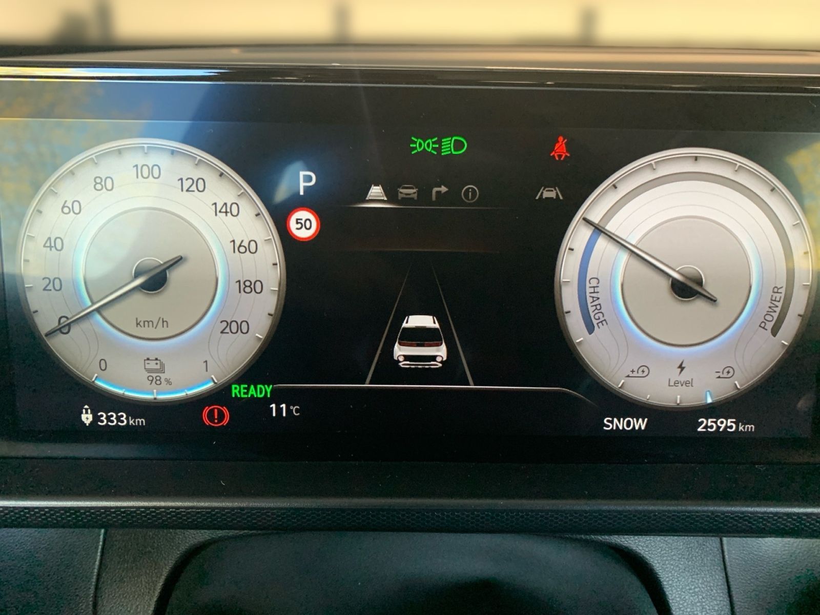 Fahrzeugabbildung Hyundai INSTER Select Elektro 49 kWh sofort verfügbar