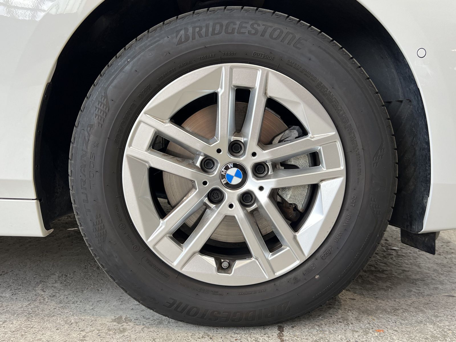 Fahrzeugabbildung BMW 218i Driving Assistant Lenkradheizung