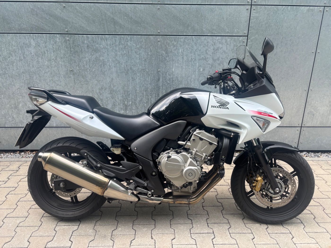 Fahrzeugabbildung Honda CBF 600 SA
