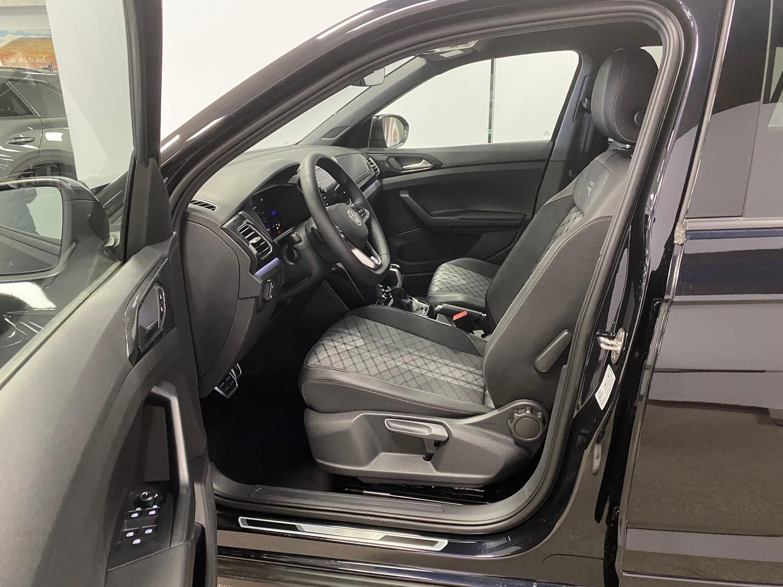 Fahrzeugabbildung Volkswagen T-Cross 1.5 TSI DSG BLACK STYLE R-Line+AHK+ACC++