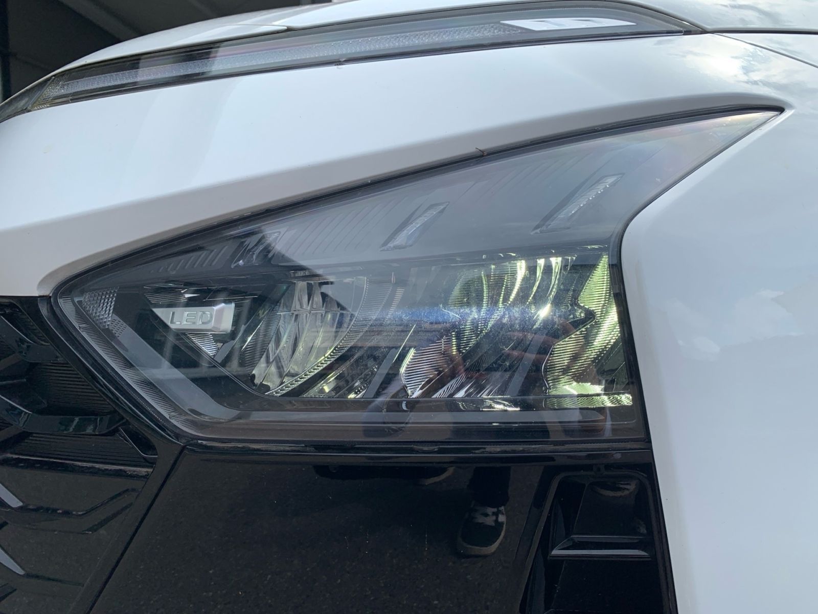 Fahrzeugabbildung Hyundai BAYON 1.0 T-GDI Trend Navi LED Allwetter