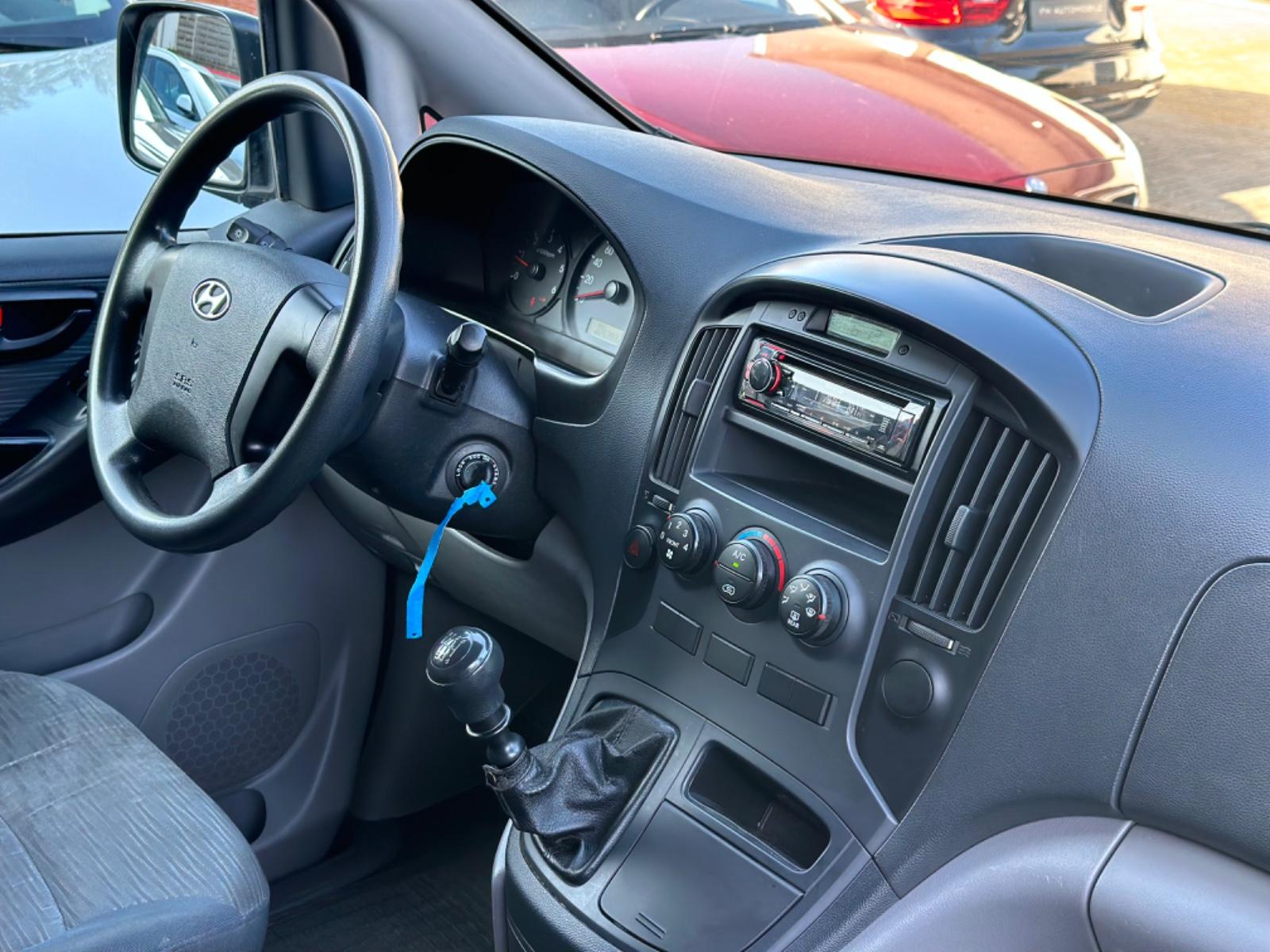 Hyundai H-1 KASTEN H1 STAREX *KLIMA*EFH*2xSCHIEBETÜR*