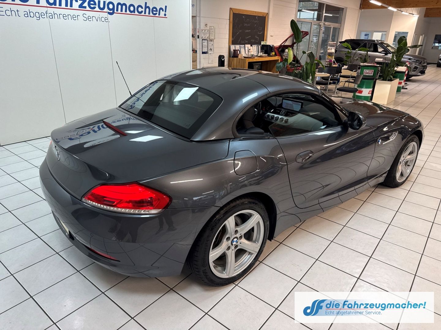 Fahrzeugabbildung BMW Z4 sdrive 18 i Roadster El. Verdeck AD Leder Xen