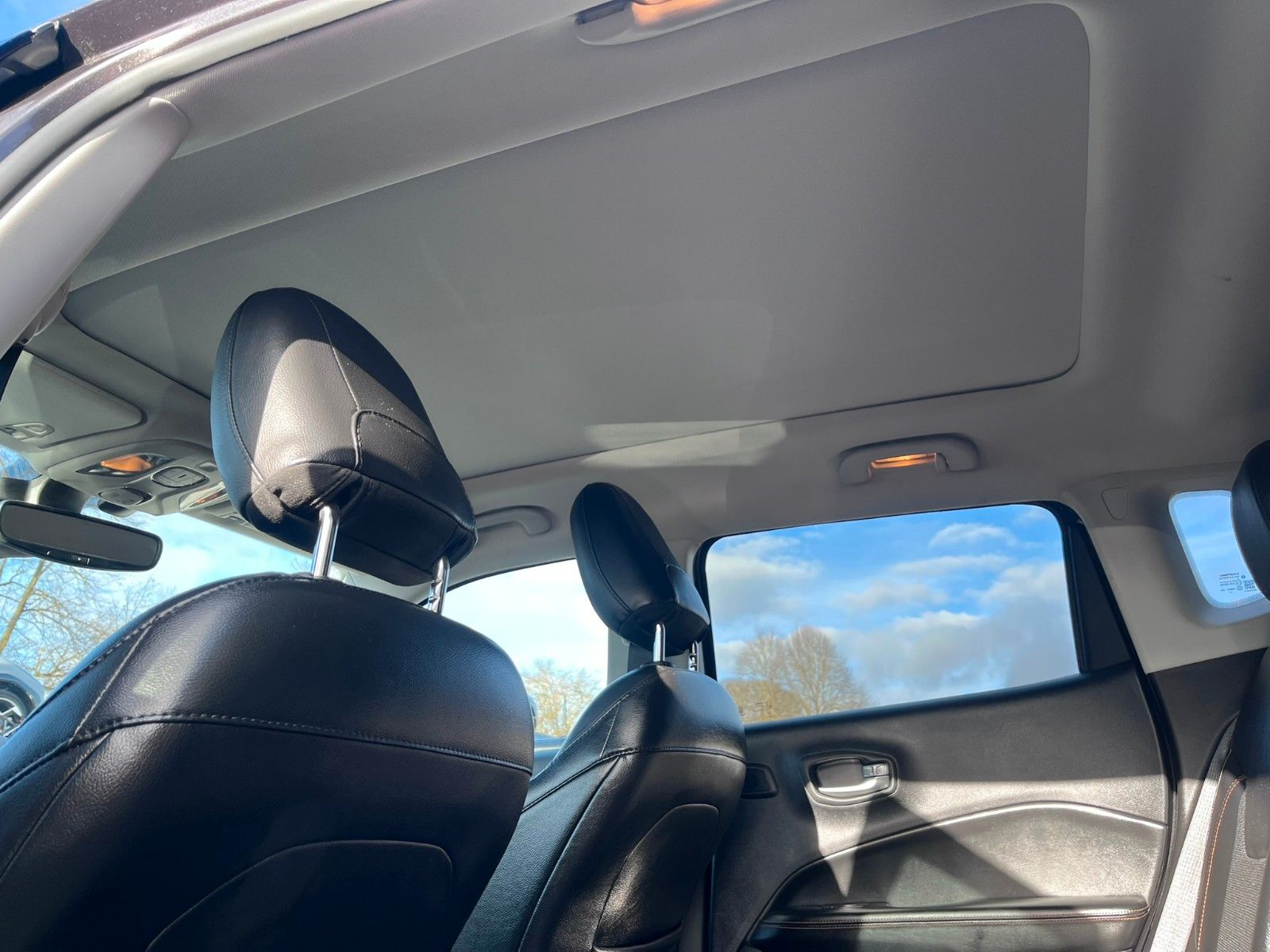 Fahrzeugabbildung Jeep Compass Limited 4WD