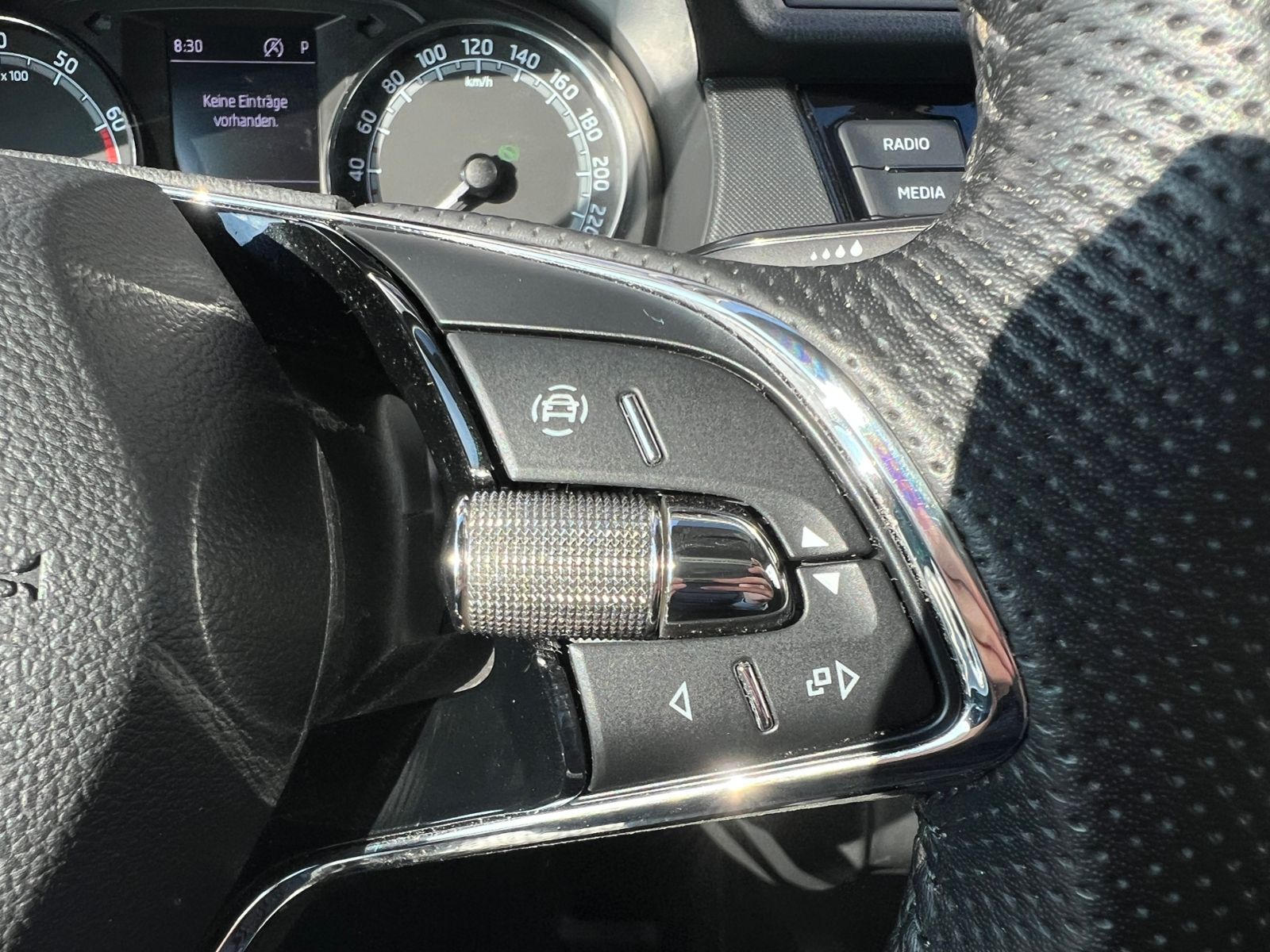 Fahrzeugabbildung SKODA Fabia III Combi Ambition 1.0 TSI DSG *Klima,Sitz