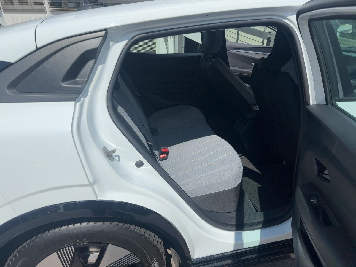 Fahrzeugabbildung Renault Megane E-TECH Megane E-Tech Equilibre EV40 130HP