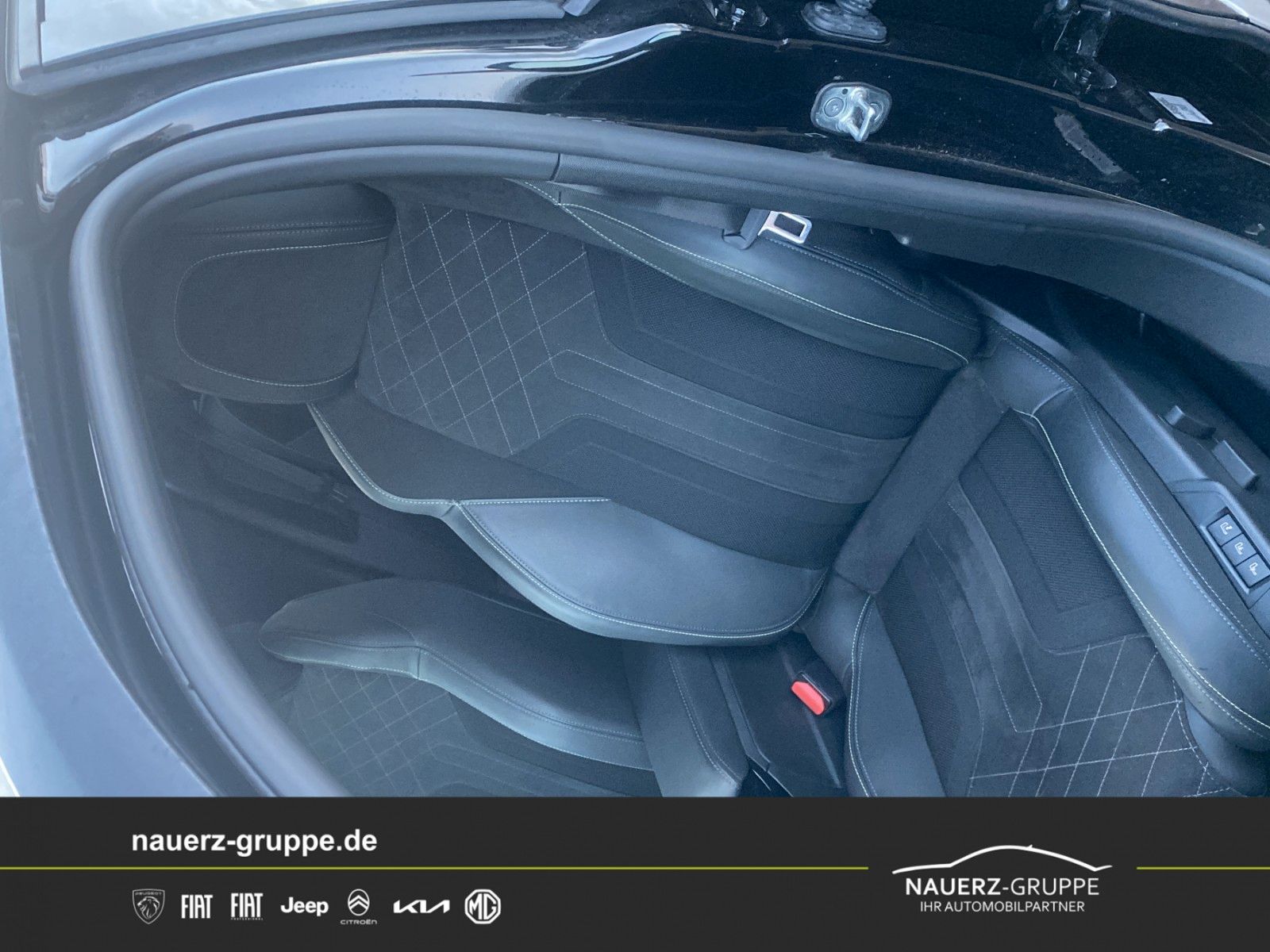 Fahrzeugabbildung Peugeot E-2008 GT Elektro 136
