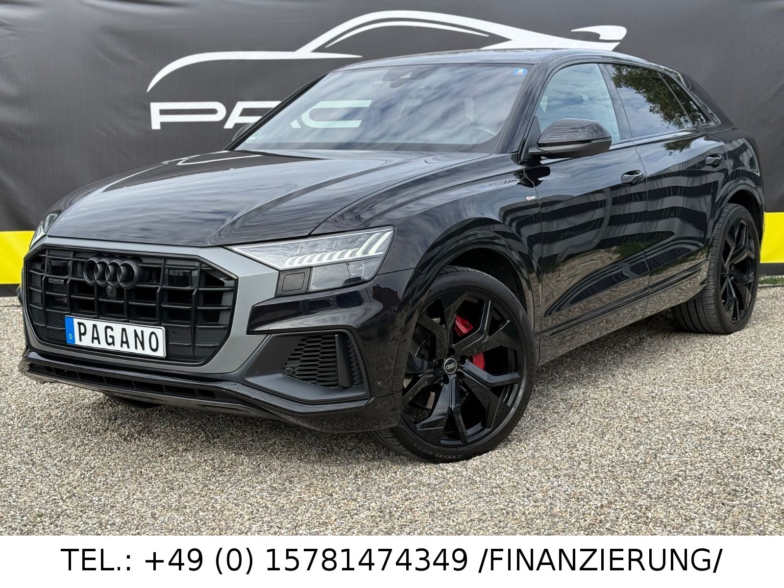 Audi Q8 in Schwarz bei Pagano Automobile Bild 1 von 1