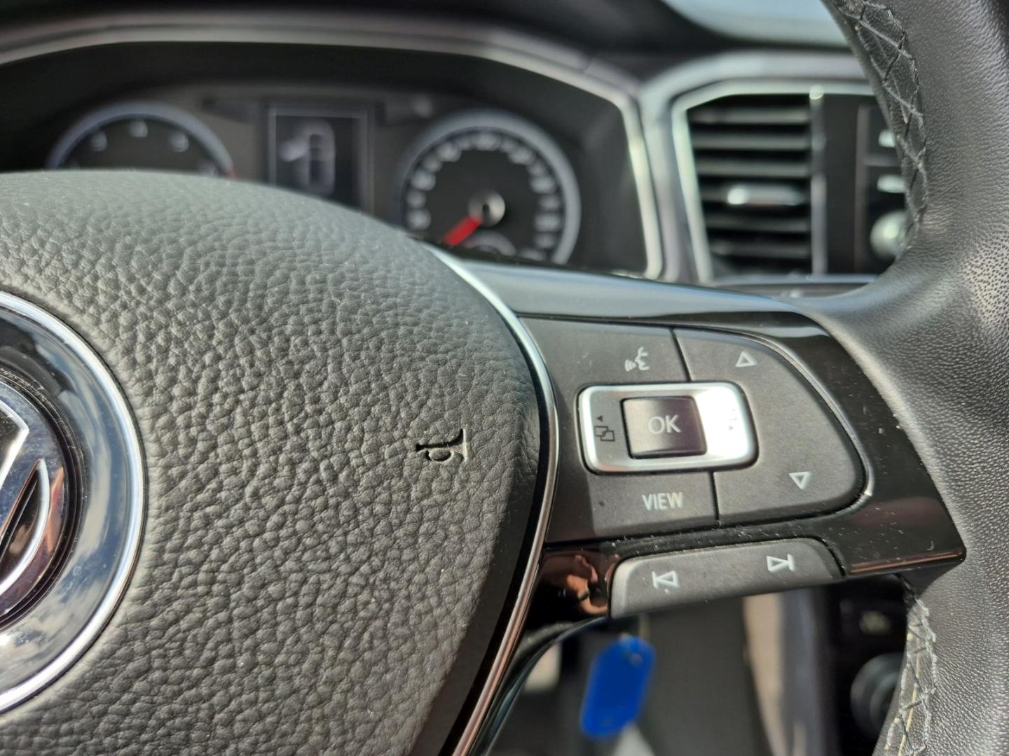 Volkswagen T-Roc IQ.DRIVE Navi ACC Parklenkas. Sitzheizung