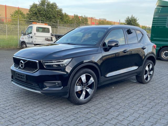 Volvo XC 40 XC40 Momentum Pro 2WD/LED/CarPlay/Kamera