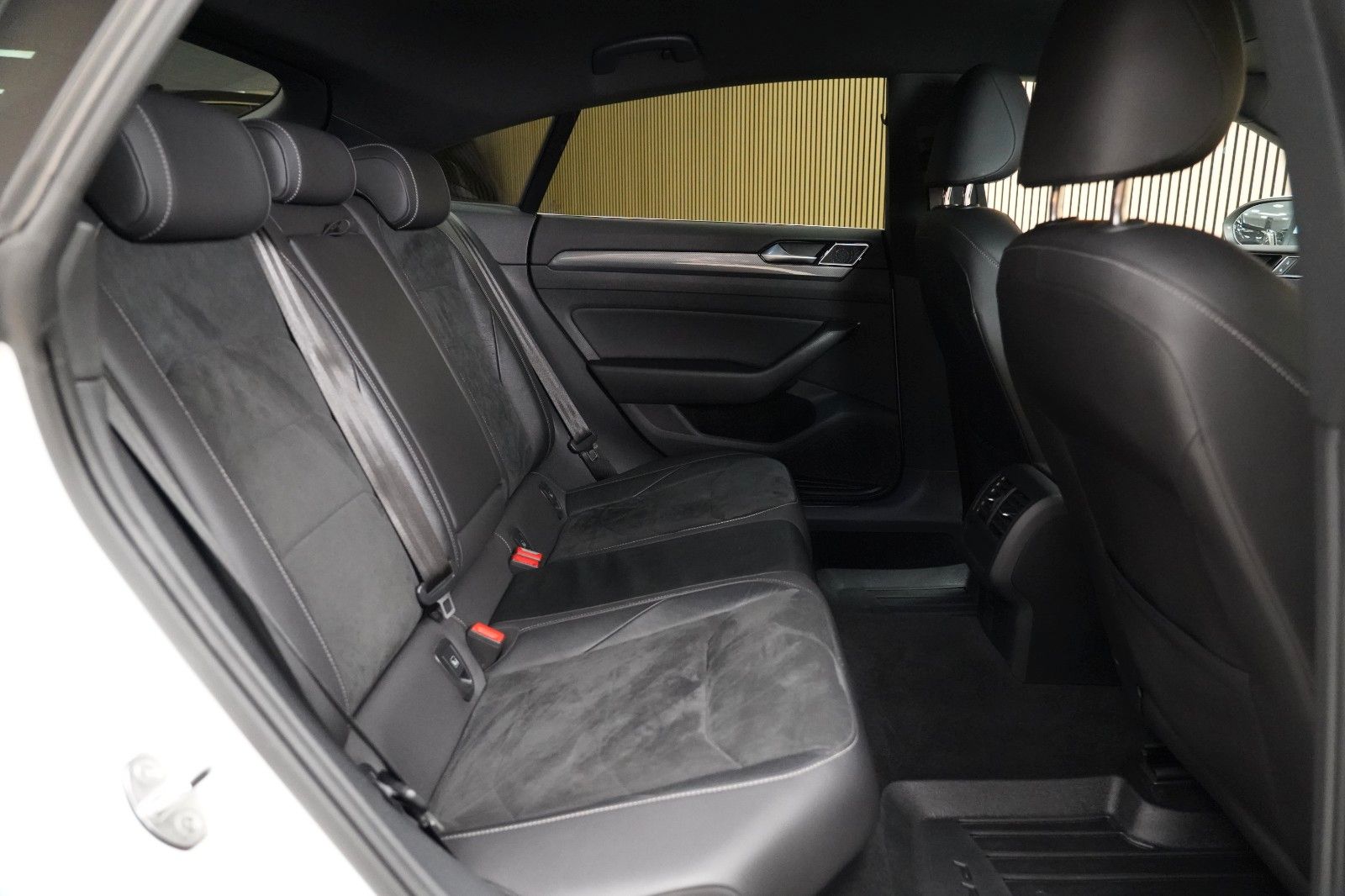 Volkswagen Arteon 2.0 TSI R-Line 4M LED NAVI LEDER KESSY foto 10