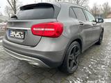 Mercedes-Benz GLA 250 4MATIC DCT Edition 1 AHK*XENON*Kamera* - Mercedes-Benz Gebrauchtwagen Privatanbieter