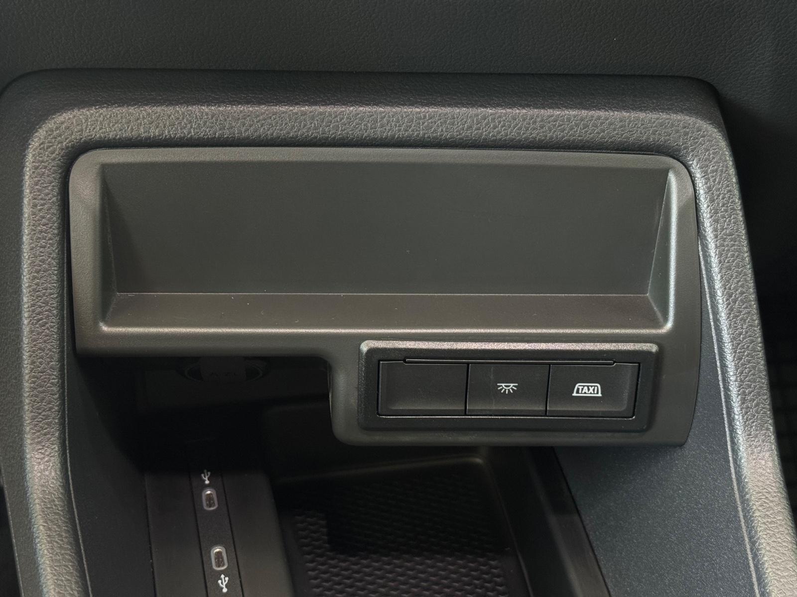 Volkswagen Caddy Maxi DSG Rollstuhlgerecht-Rampe TAXI NEU