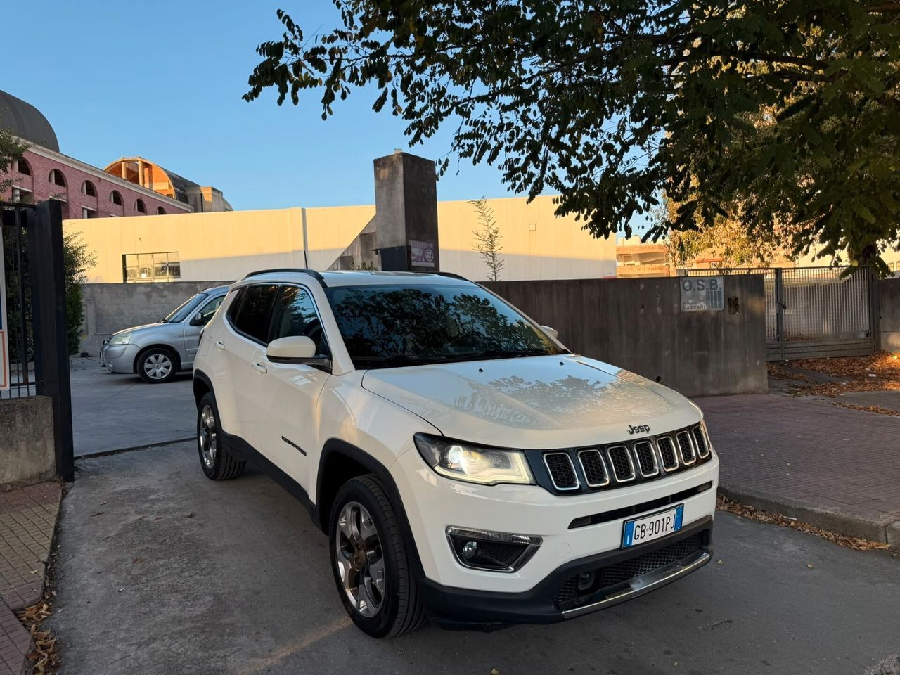 Jeep Compass Limited 2.0 mjt imagem 3
