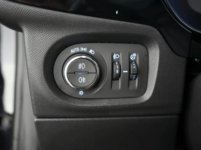 Corsa F FACELIFT EDITION AT+LED LICHT+SITZ-/LENK