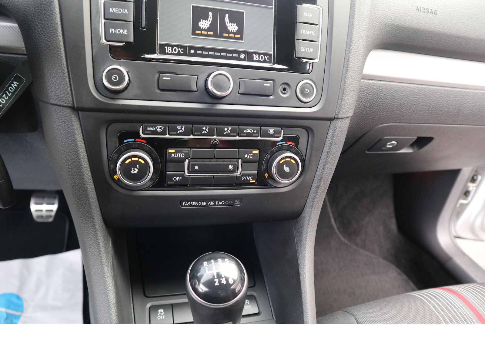 Fahrzeugabbildung Volkswagen Golf Match BlueMotion 1hd Navi Scheckheftgepfleg