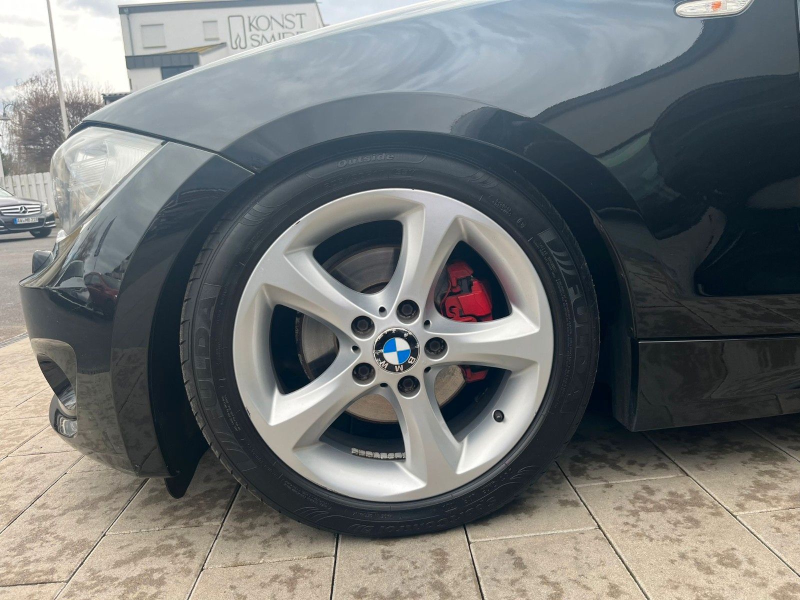 Fahrzeugabbildung BMW 120d Cabrio Advantage *LHZ*PDC*