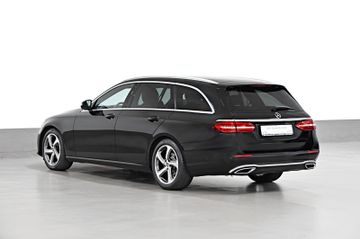 Mercedes E 200 - 5