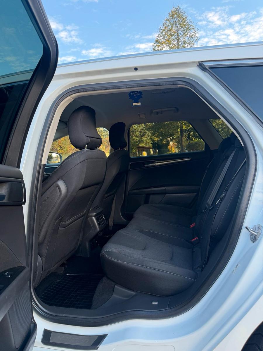 Ford Mondeo 2015 — photo 10
