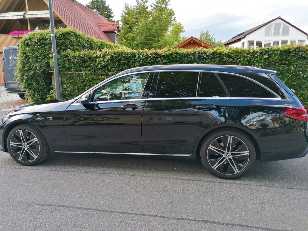Image of Mercedes-Benz C 220