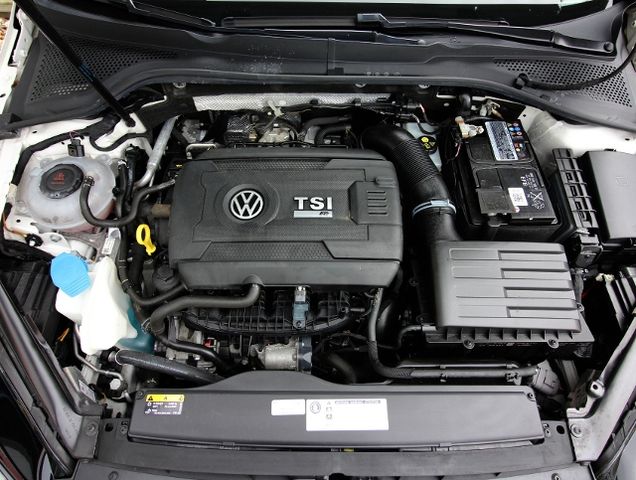 Volkswagen Golf VII R 2.0 TSI DSG 4Motion Navi Dynaudio