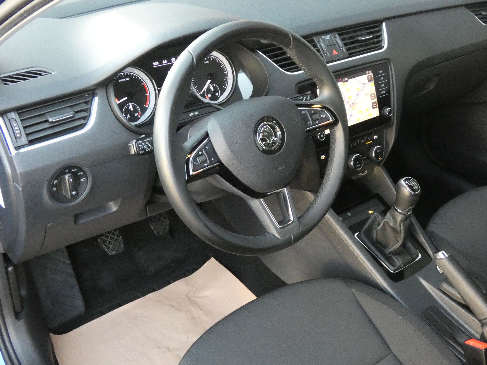 Skoda Octavia Combi 1,8 TSI Style/Navi/SmartLink/18"LM foto 8