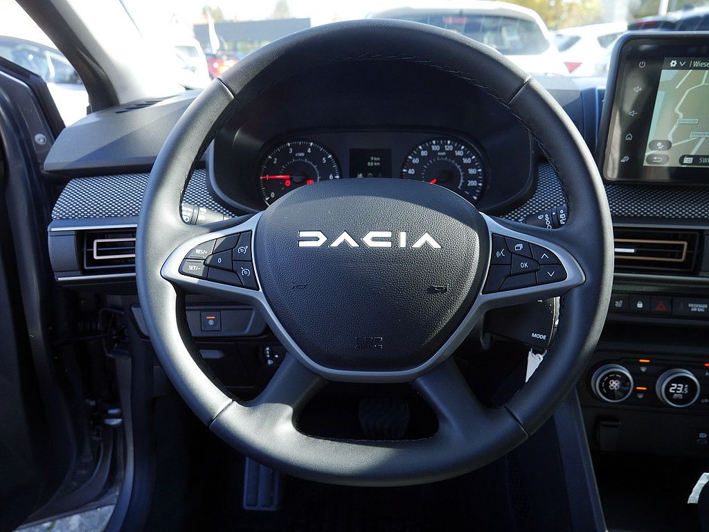 Fahrzeugabbildung Dacia Sandero Stepway Expression TCe 90 CVT Automatik