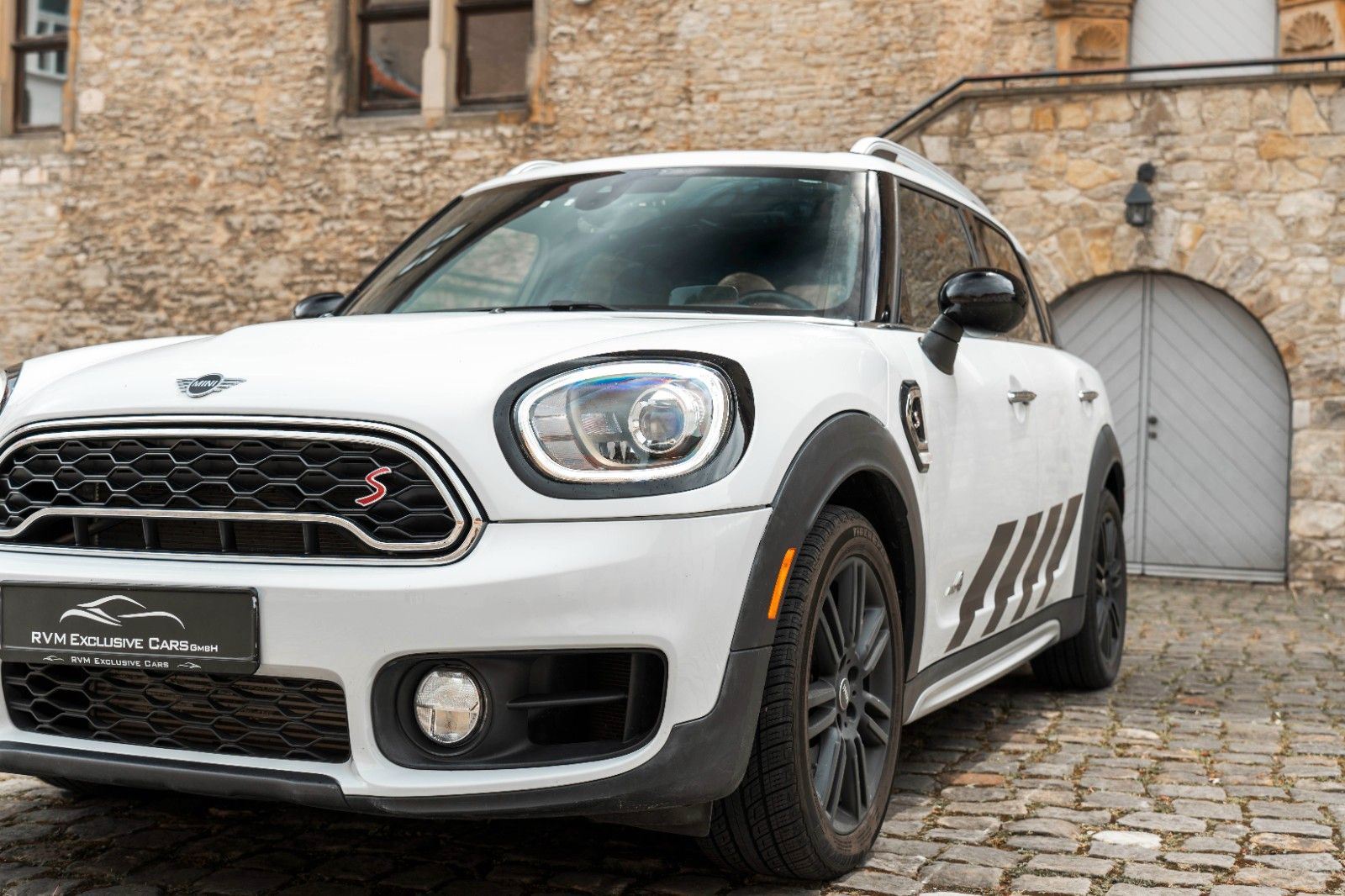 Fahrzeugabbildung MINI Cooper S Countryman ALL4 HUD H&K KAM LED PANO