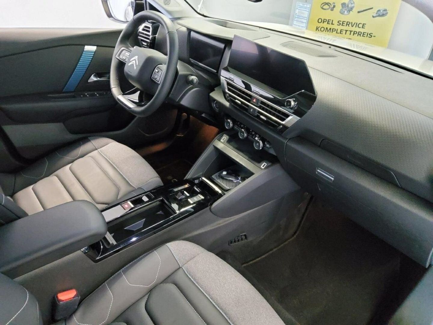 Citroën e-C4 Aut.Shine+LED+NAVI+PANO+HUD+KAMERA+TEMPO imagem 2