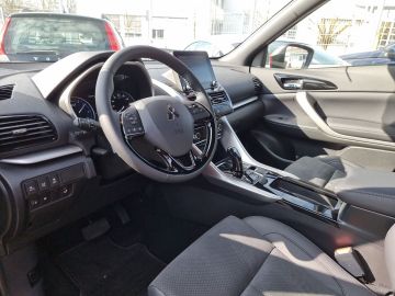 Mitsubishi Eclipse Cross - 8