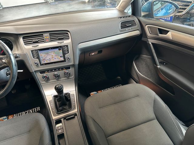 MYAUTOCENTER – Gebraucht- und Jahreswagen mit Werkstattservice in Pfaffenhofen Volkswagen Golf VII Variant Comfortline BlueMotion