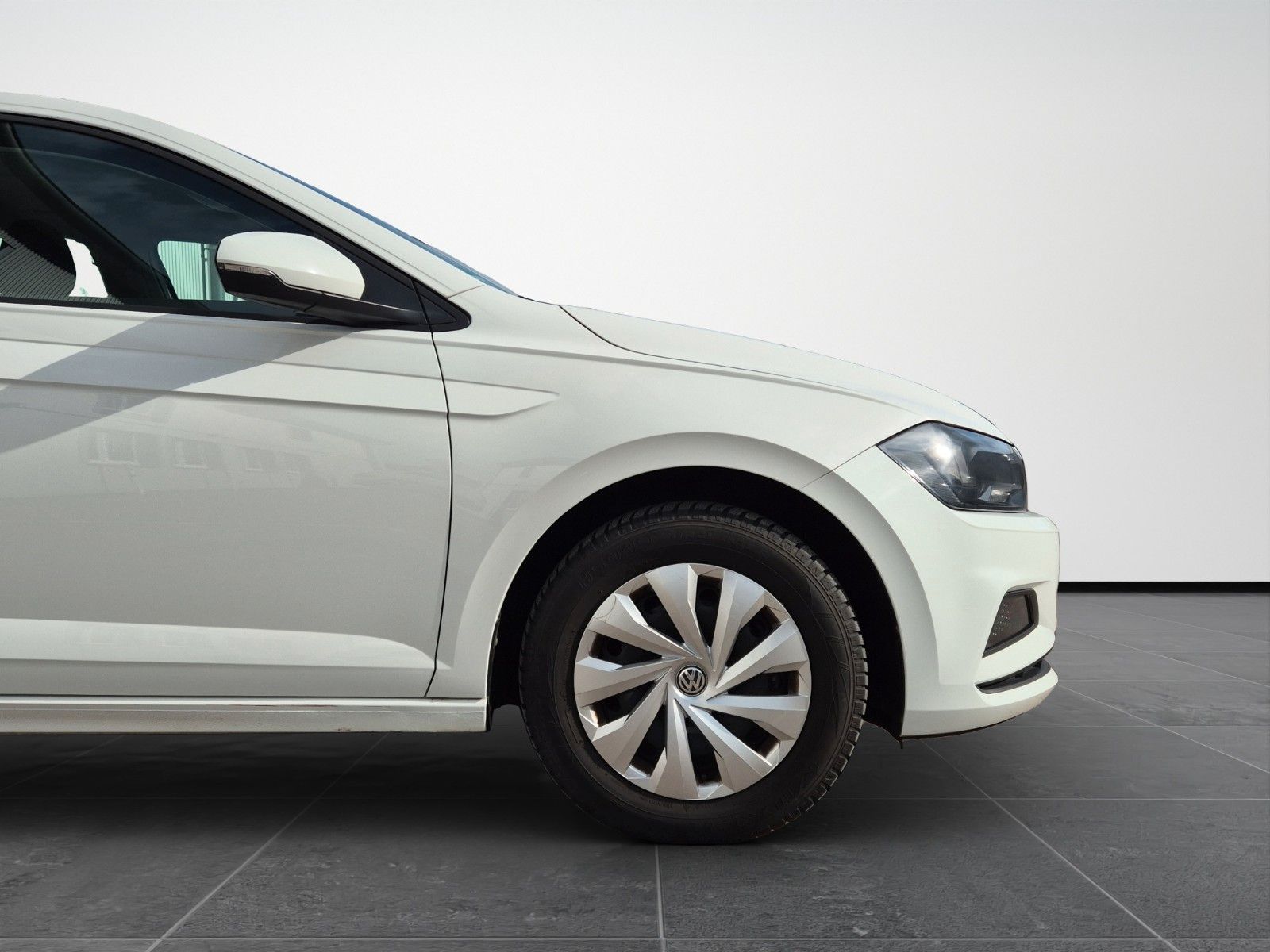 Fahrzeugabbildung Volkswagen POLO 1.6 TDI COMFORT KLIMAAUT ALLWETTER