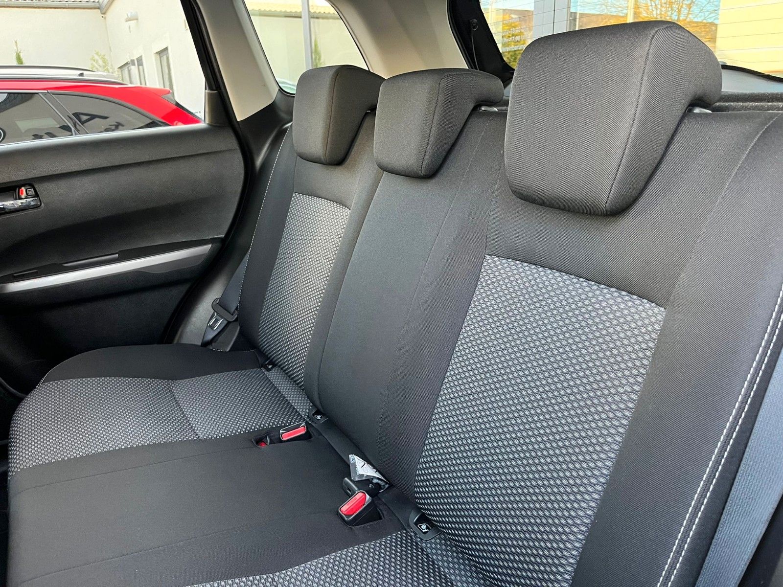 Fahrzeugabbildung Suzuki Vitara 1.4 Comfort*8xbereift*