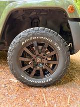 Jeep Wrangler 2.8l CRD Sahara Automatik Sahara - Jeep Gebrauchtwagen in Wiesbaden