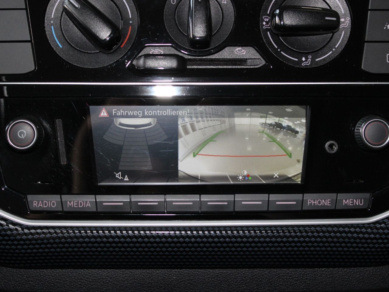 Fahrzeugabbildung Volkswagen up! move Klima/RFK/PDC/Tempomat
