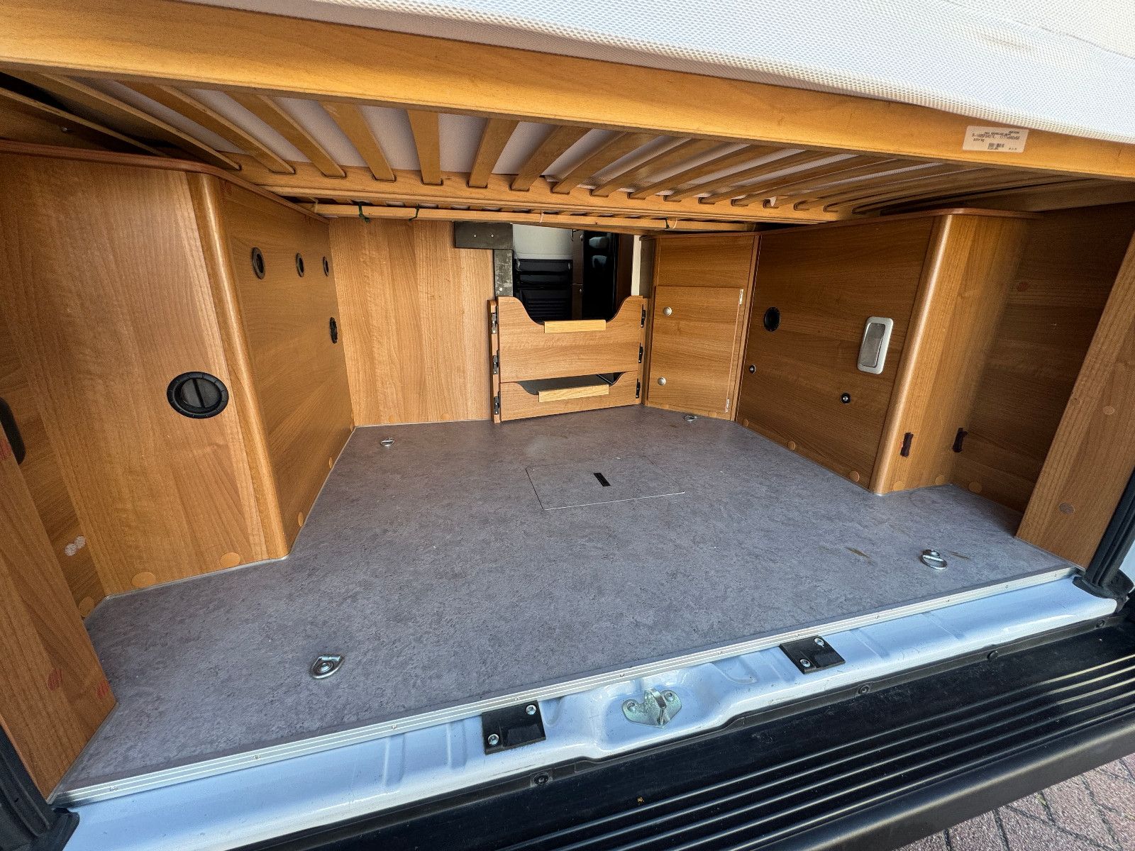 Fahrzeugabbildung VANTourer 540 FIAT DUCATO AUFSTELLDACH 5 SCHLAFPLÄTZE AHK