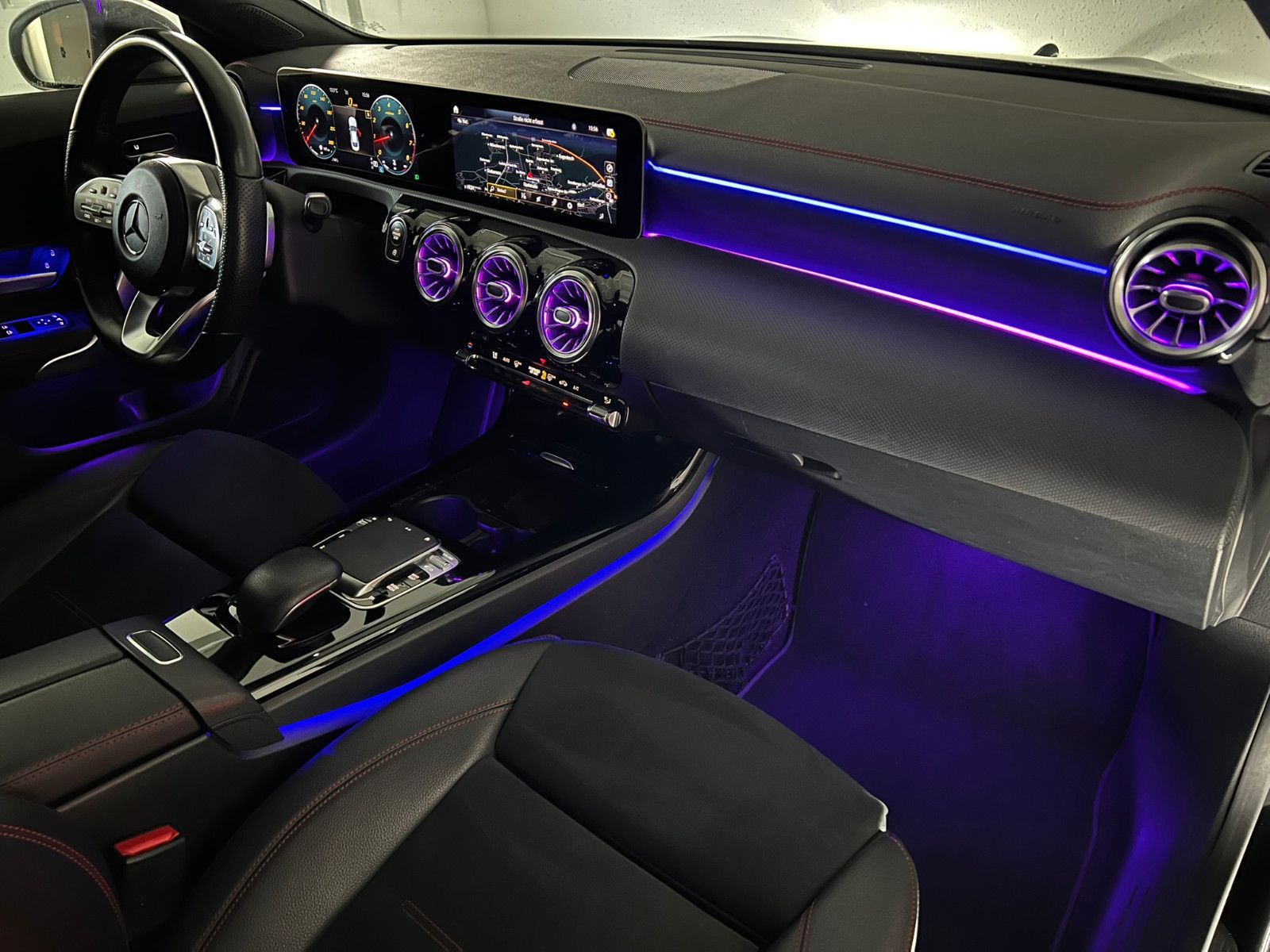 Fahrzeugabbildung Mercedes-Benz CLA 250 AMG-LINE/LED/VIRTUAL COCKPIT/AMBIENTE+