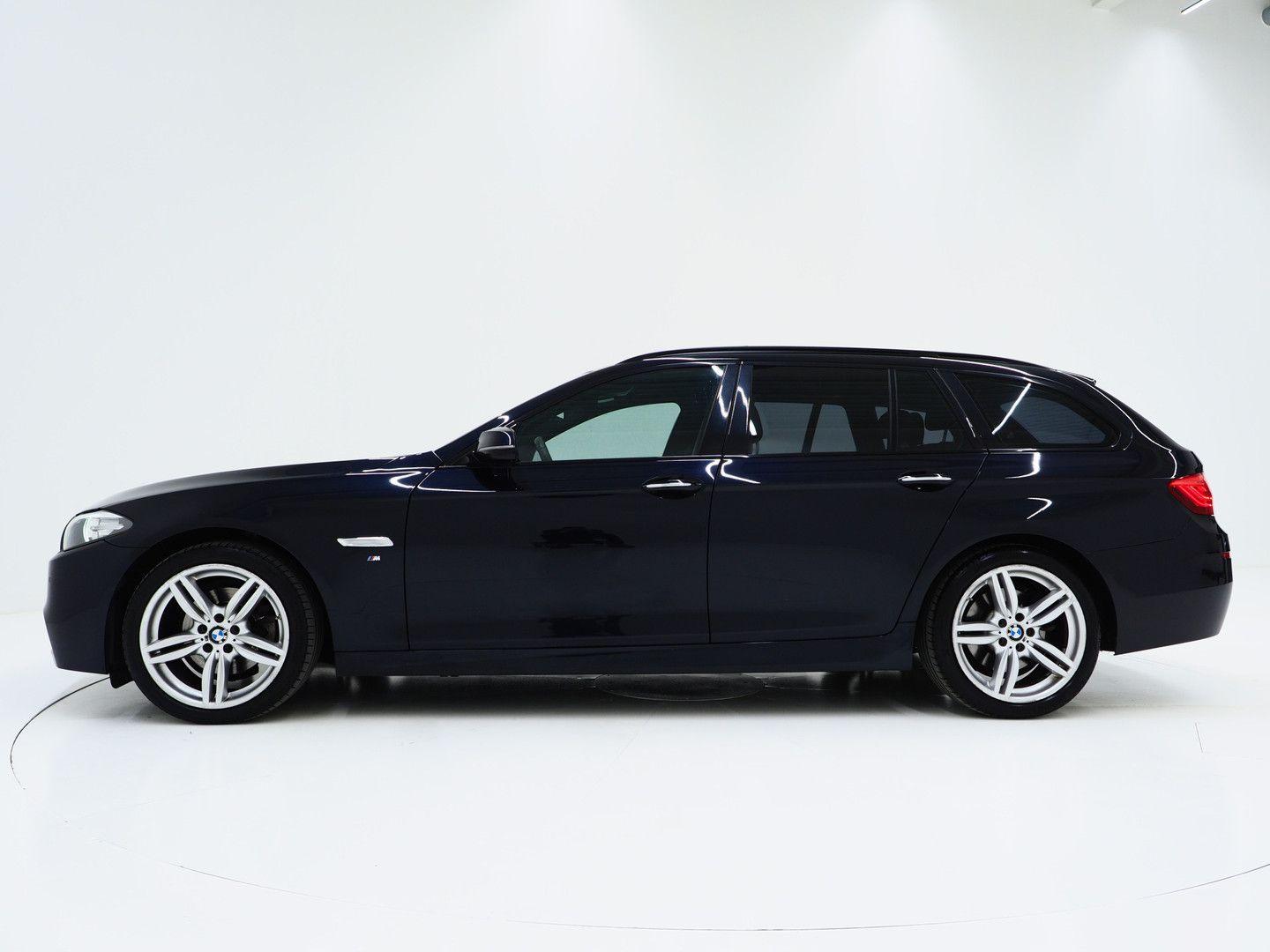 BMW 520 5-serie Touring 520xd M Sport | Panoramadak
