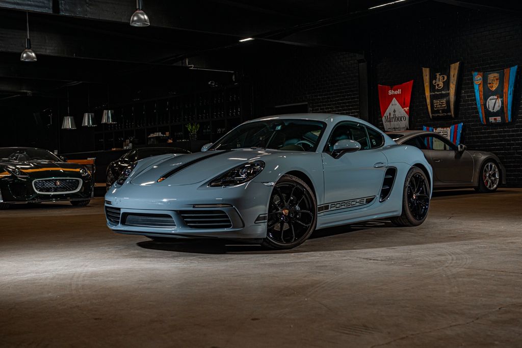 Porsche Cayman