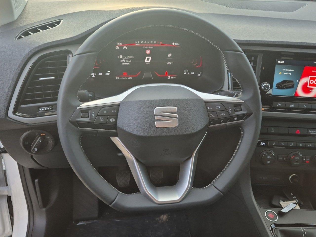 Fahrzeugabbildung SEAT Ateca Reference Edition Tempomat