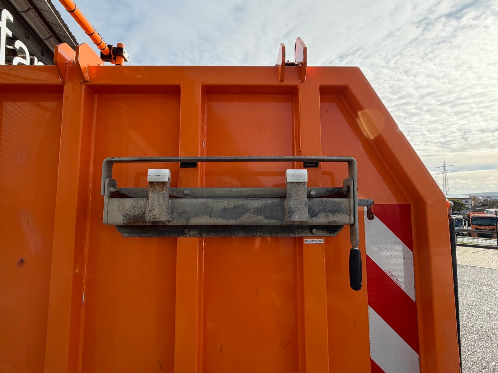 Fahrzeugabbildung Iveco Daily 65C17 Müllwagen *Zoeller Micro HG*