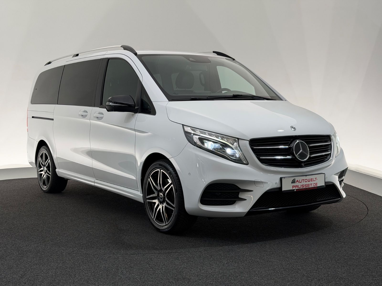 Gebrauchtwagen Mercedes-Benz V250d V250d lang*AMG LINE*NIGHT-ILS-360-BURMES-DISTRON in Horb am Neckar
