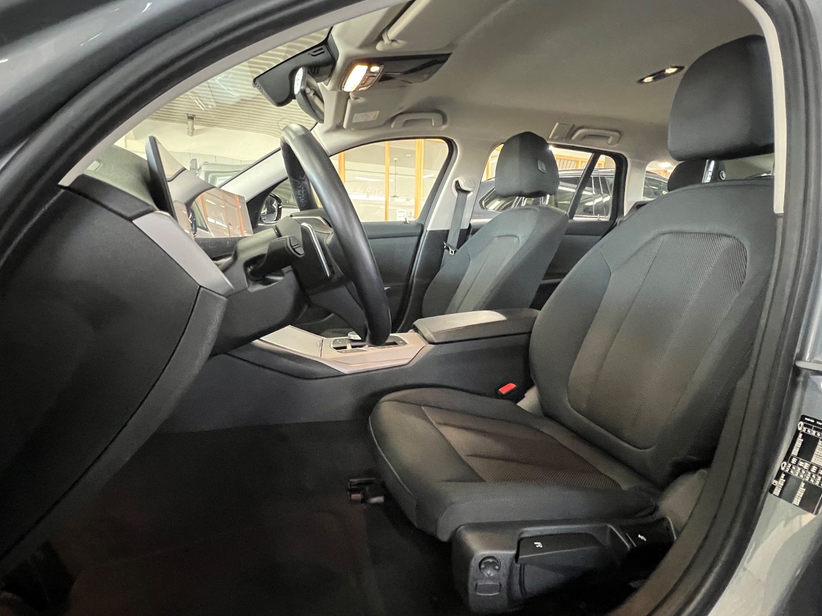 BMW 318 d Touring Driving Assistant+Curved+FACE foto 15
