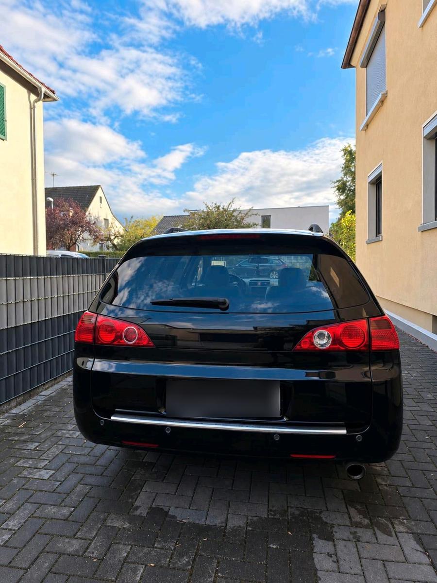 Honda Accord 2005 — rear view