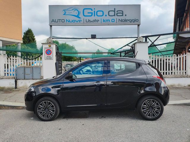 Другие LANCIA YPSILON 1.0 HYBRID -2023