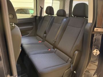 Volkswagen Caddy - 10